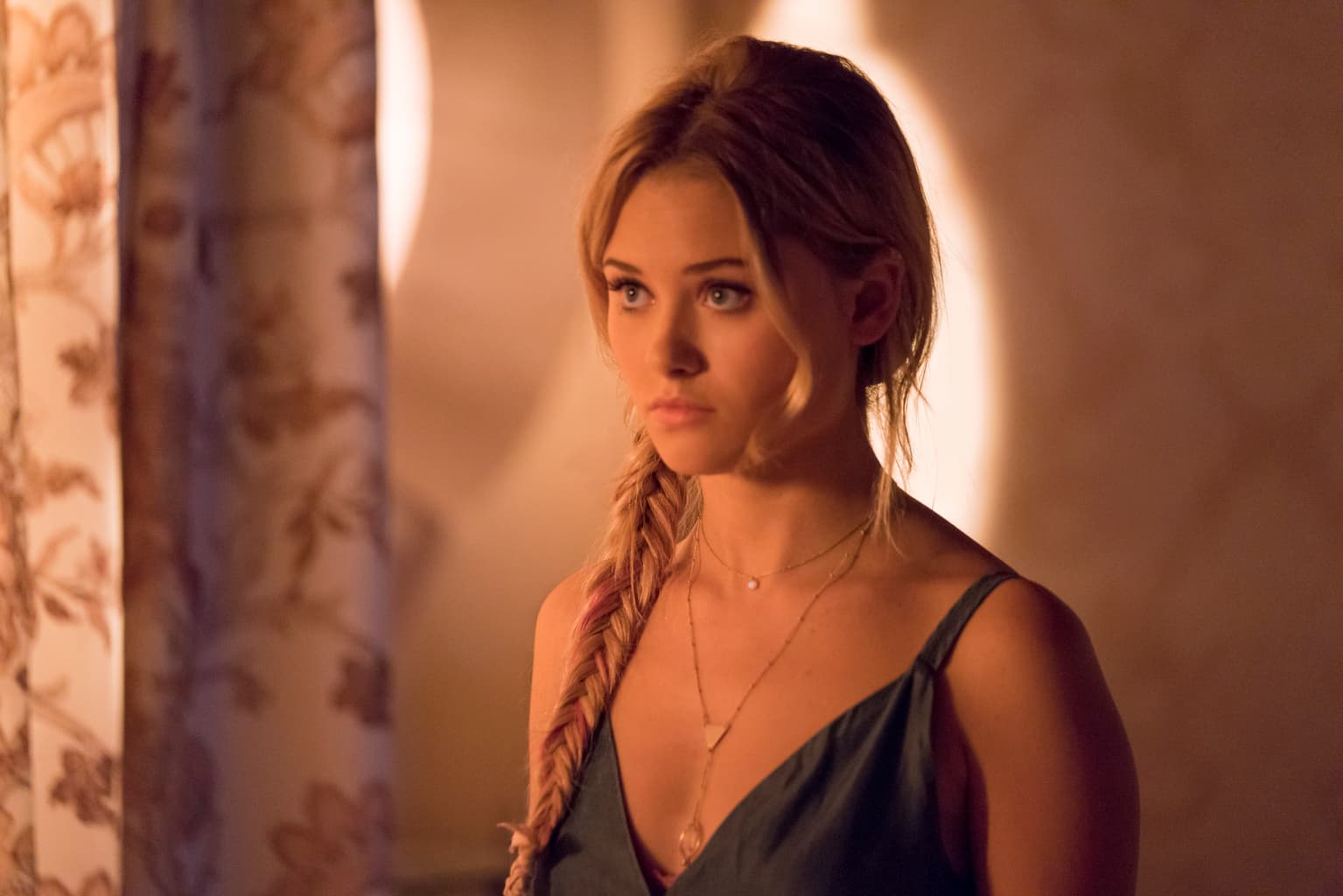Karolina Dean est-elle une humaine ou une Gibborim dans Marvel's Runaways ? Karolina Dean est-elle une humaine ou une Gibborim dans Marvel's Runaways ?