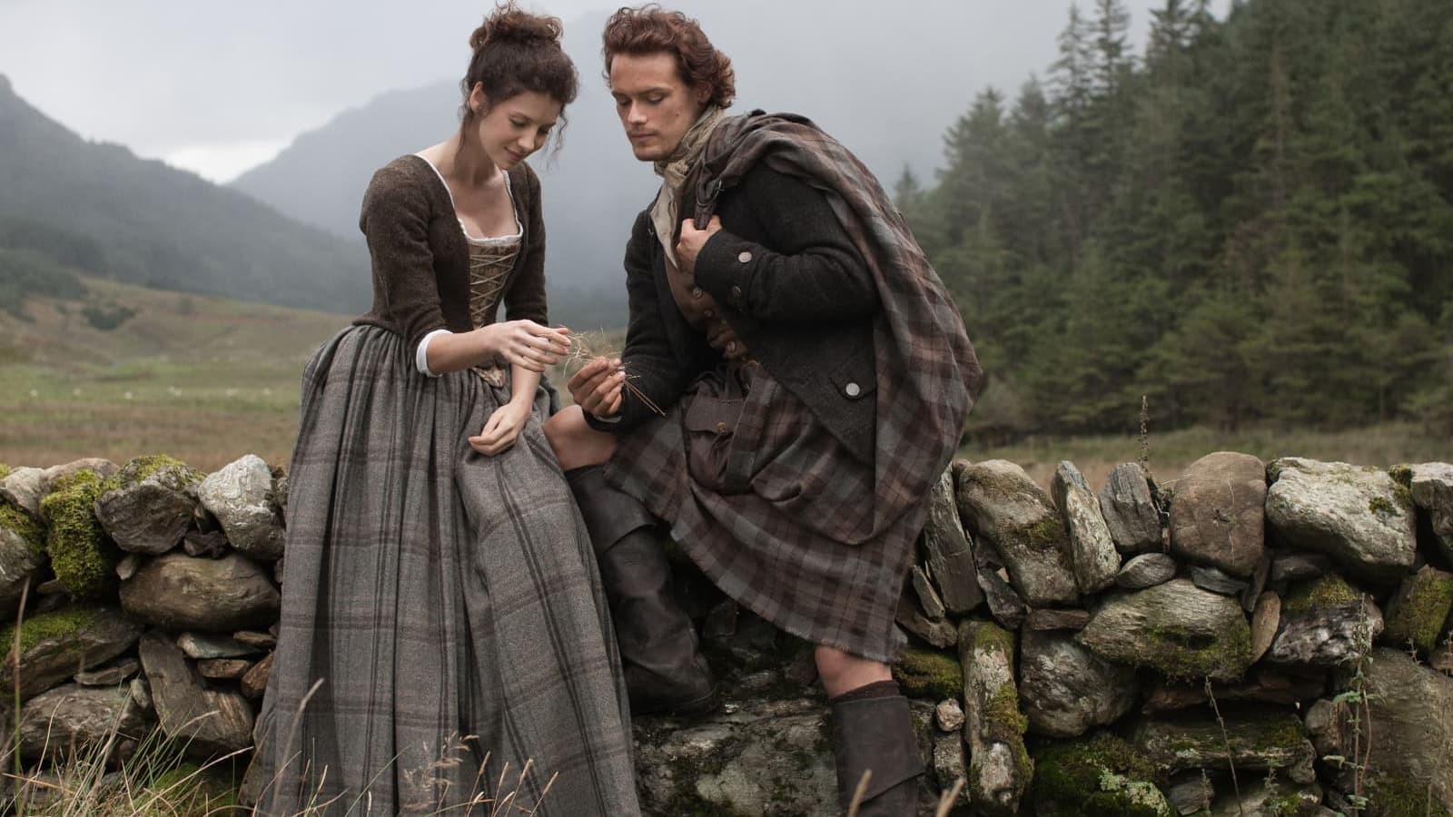 Lieu De Tournage Outlander Saison 6 Outlander, saison 6 : une nouvelle bande-annonce et une mauvaise nouvelle |  SFR ACTUS