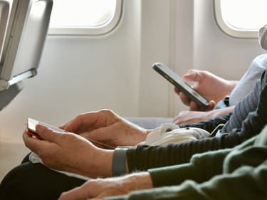 Google dépose un brevet pour un ''mode avion connecté''