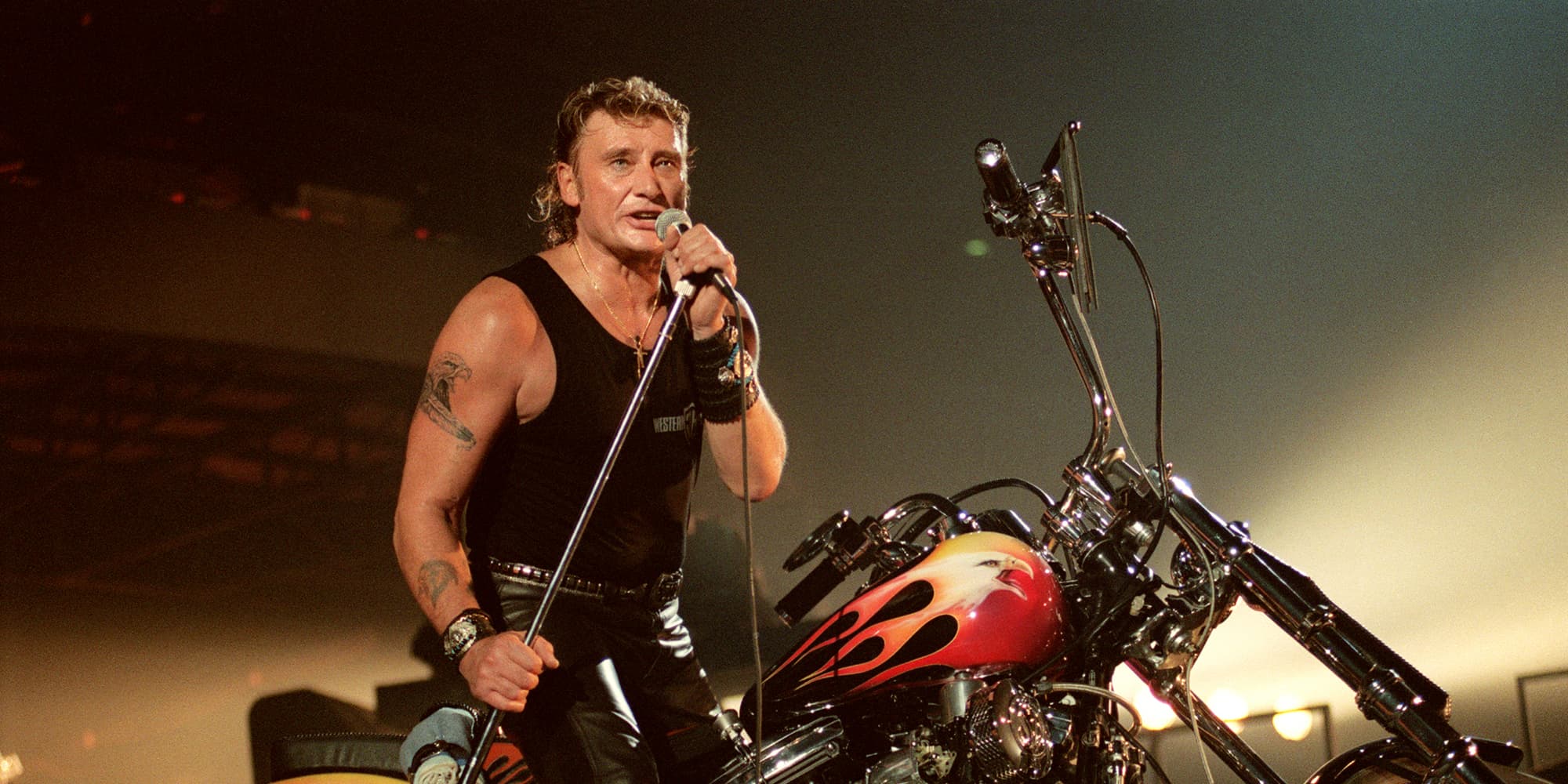 Johnny Hallyday sur la scène de Paris-Bercy, le 15 septembre 1992