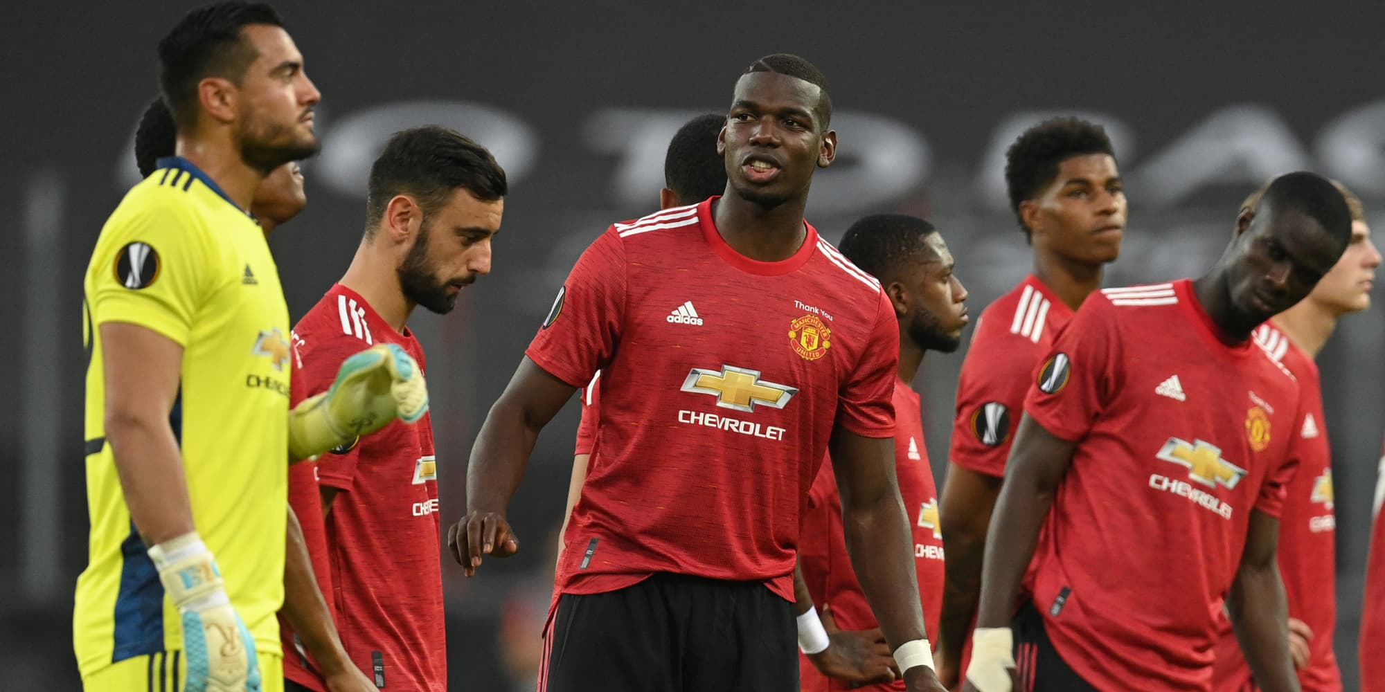 Pogba et les joueurs de Manchester United lors de la victoire 1-0 contre Copenhague, le 10 août 2020 à Old Trafford, Manchester.