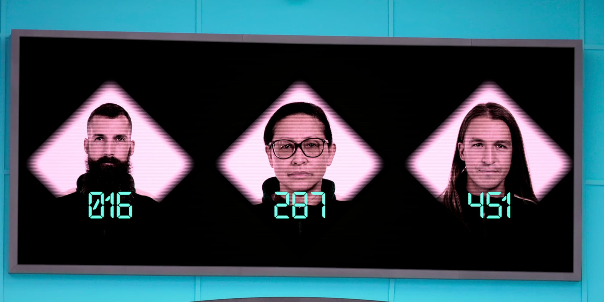 Voici les portraits des joueurs #016, #287 et #451, finalistes de la première saison de ''Squid Game : Le défi''.