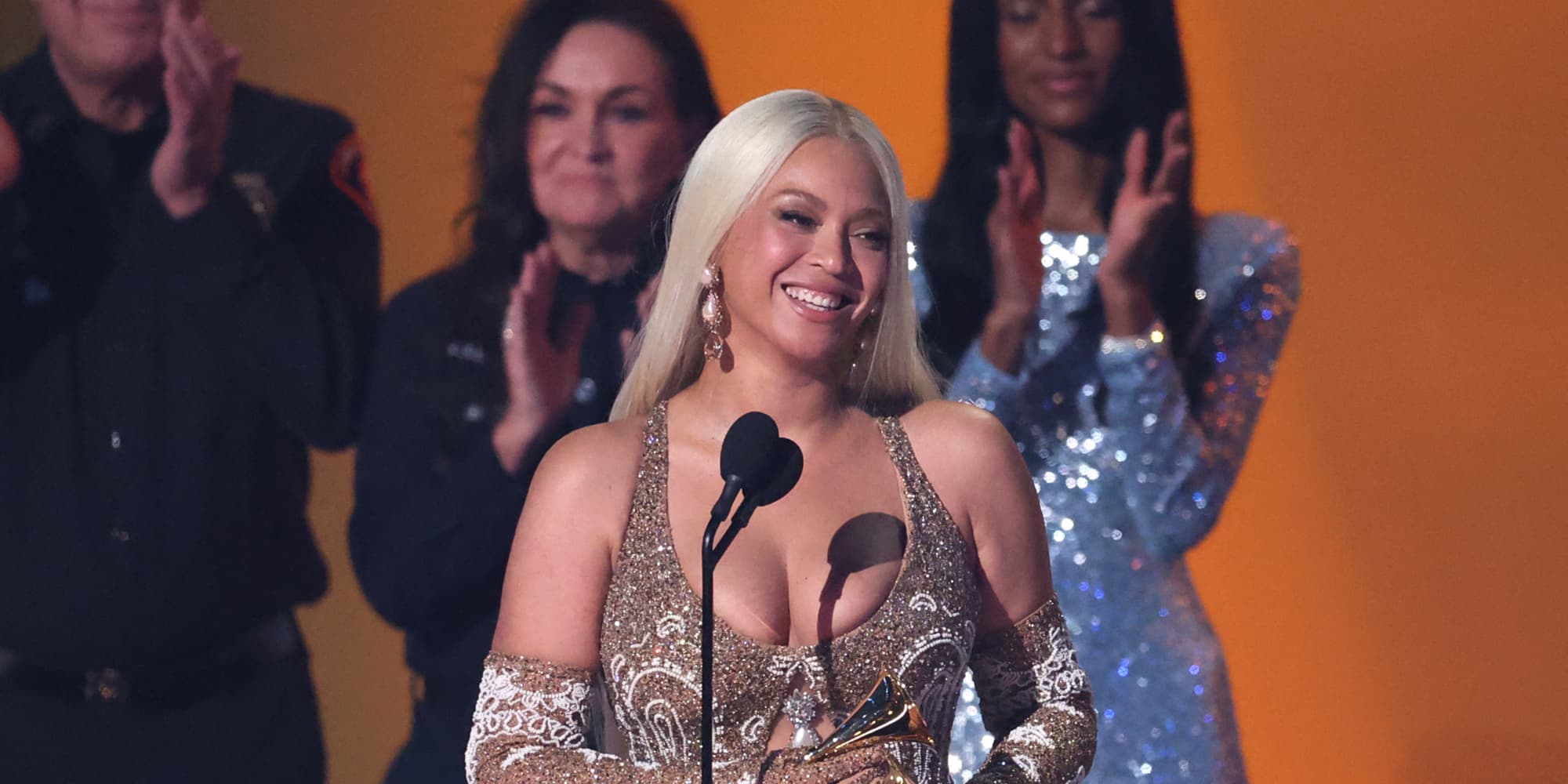 Beyonce, lauréate du meilleur album de l'année aux Grammy Awards 2025, le 2 février à Los Angeles.