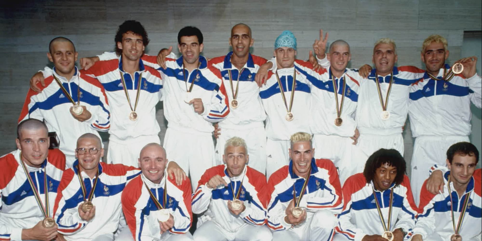 Les ''Barjots'' de l’Équipe de France de handball, médaillés de bronze aux Jeux olympiques de 1992.