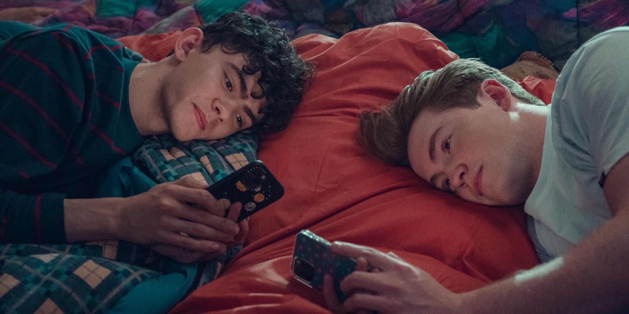 Nick, Charlie et leurs amis vont, encore, fait fondre notre cœur dans la saison 2 de "Heartstopper".