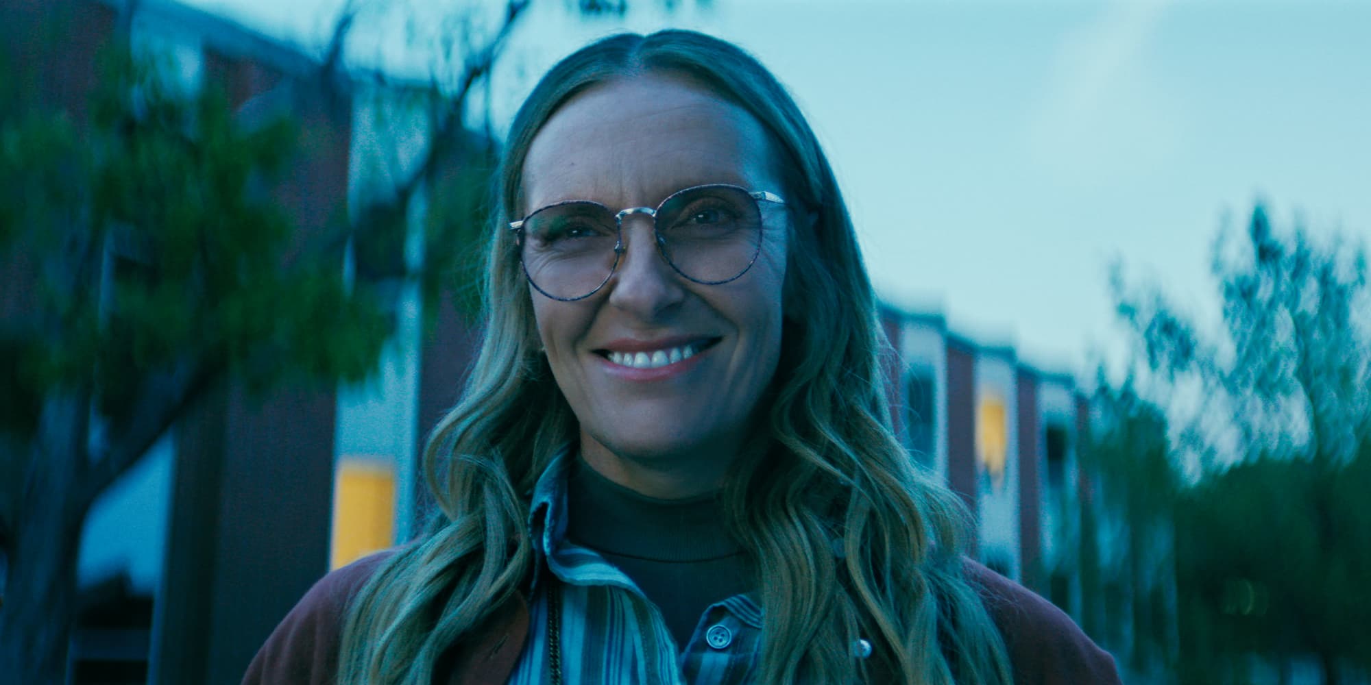 Toni Collette est Evelyn Wade dans la mini-série "Indociles" sur Netflix.