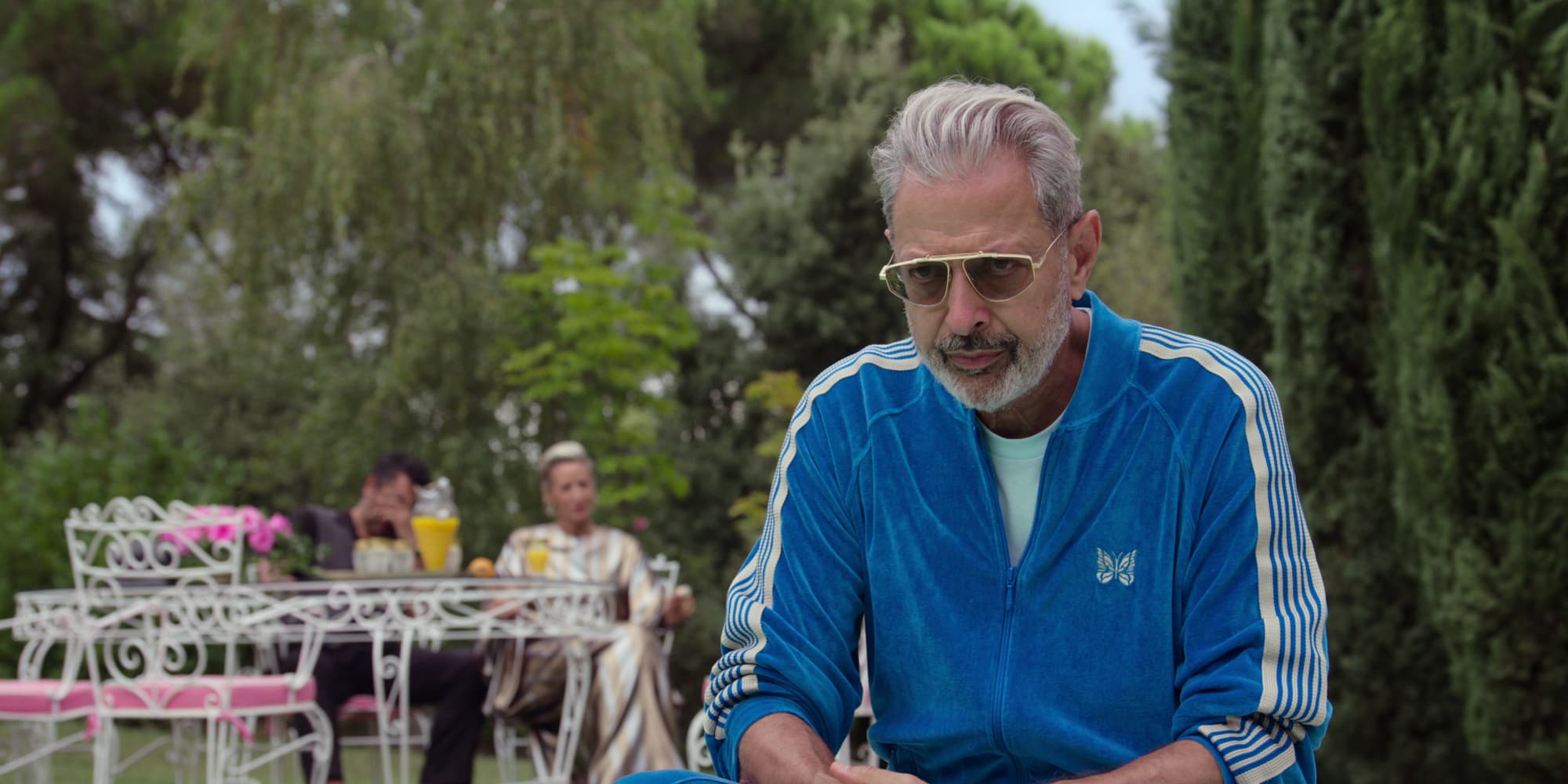 Jeff Goldblum incarne Zeus dans la série ''KAOS'', à voir le 29 août prochain sur Netflix.