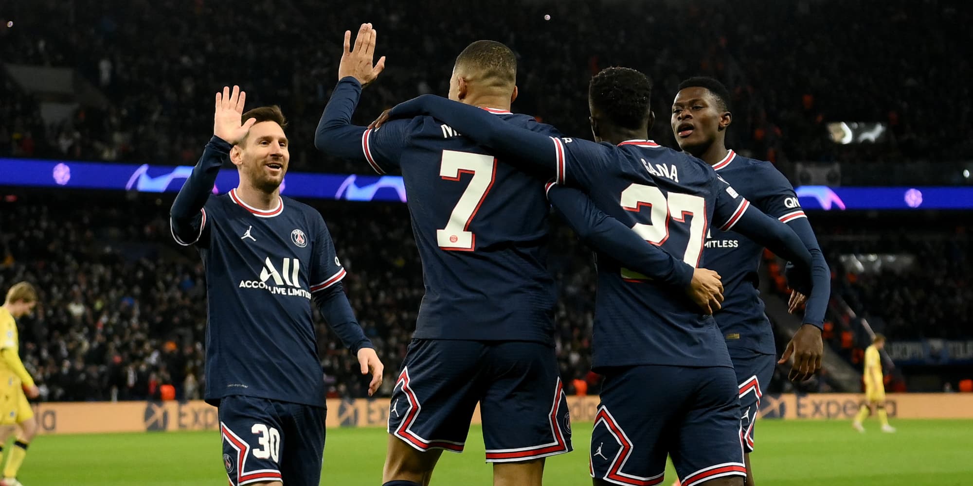 Les joueurs du PSG lors de leur dernier match en phase de poules, contre Bruges, au Parc des Princes à Paris, le 7 décembre 2021.