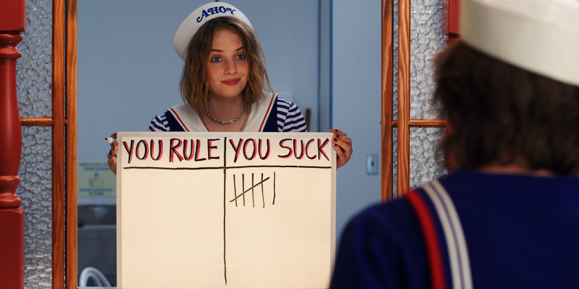 Maya Hawke, alias Robin, dans la saison 3 de Stranger Things.