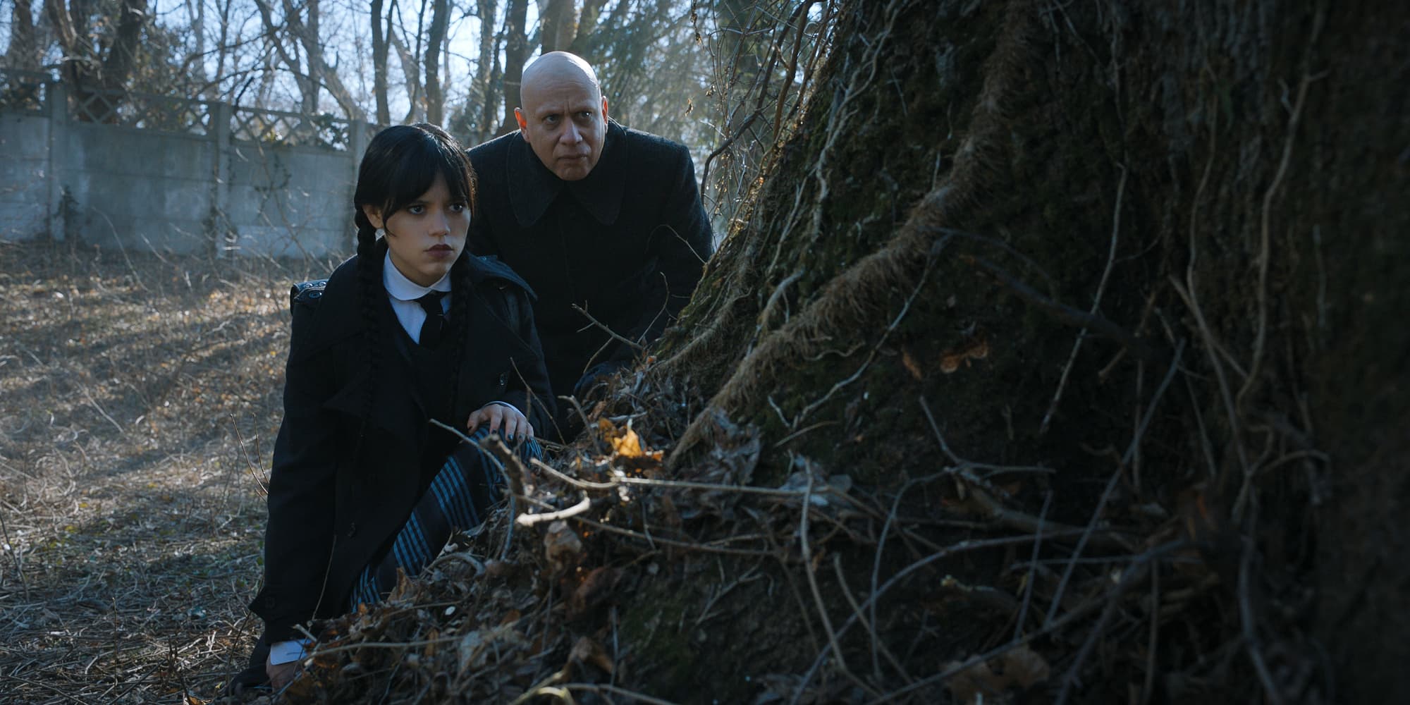 Mercredi et son oncle Fétide dans l'épisode 7 de la saison 1 de "Mercredi" sur Netflix. 