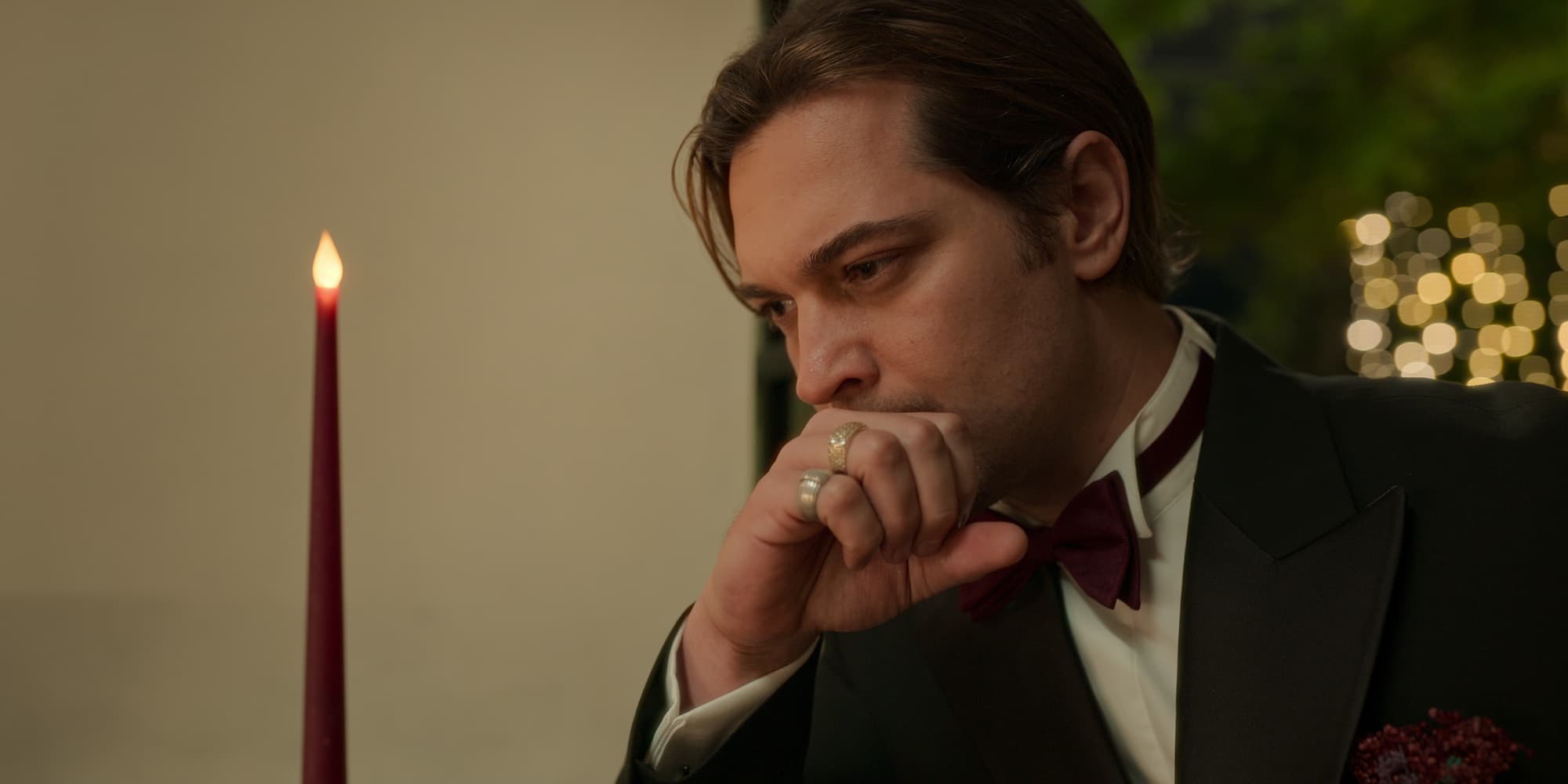 Saygin (Çağatay Ulusoy) dans "Un Parfait Gentleman". 