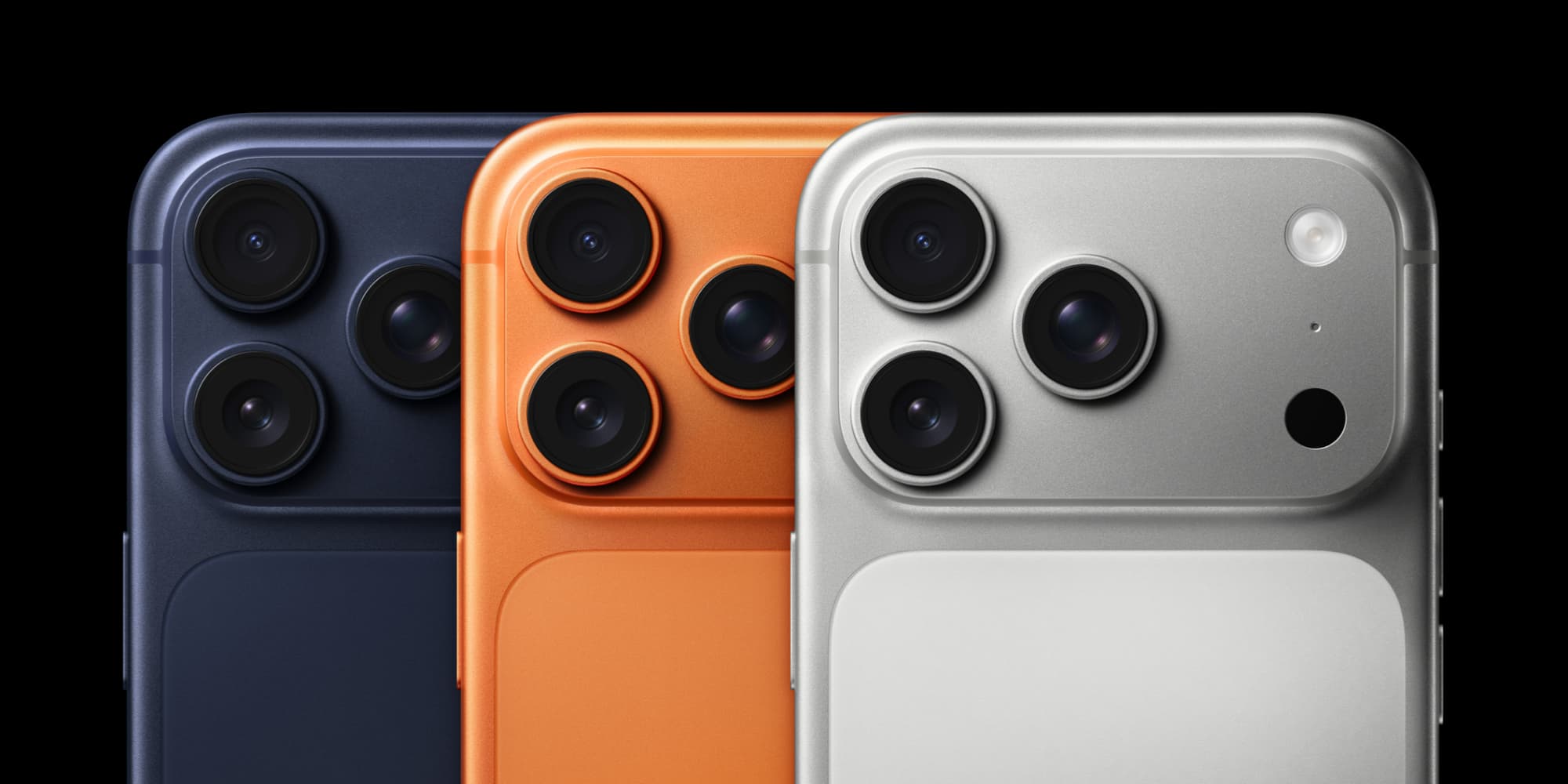 L'iPhone 17 Pro se décline en trois coloris : un élégant Bleu intense, un Orange cosmique audacieux et un Argent raffiné.