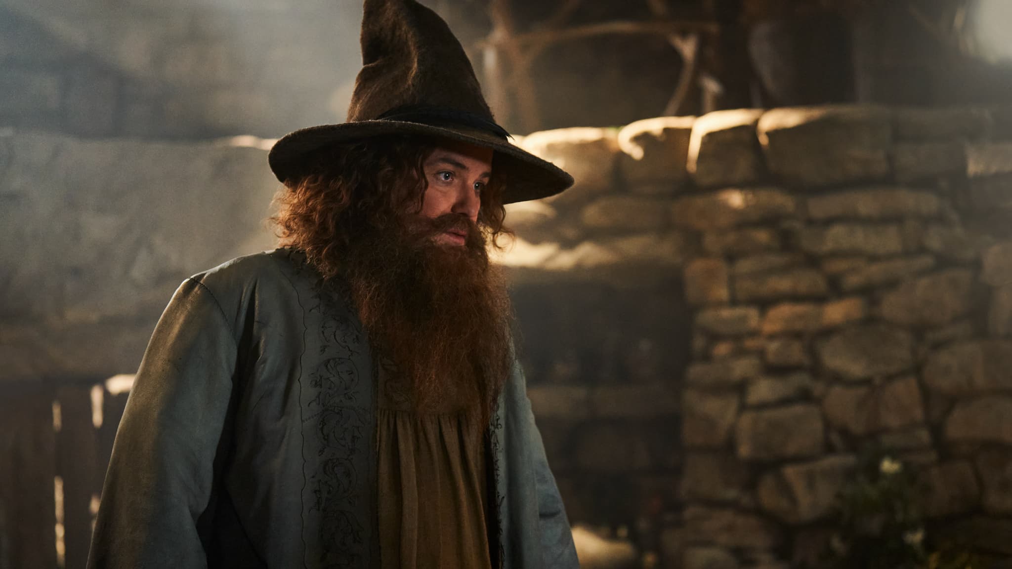 Les livres de Tolkien ne nous donnent que très peu d'informations sur les origines de Tom Bombadil