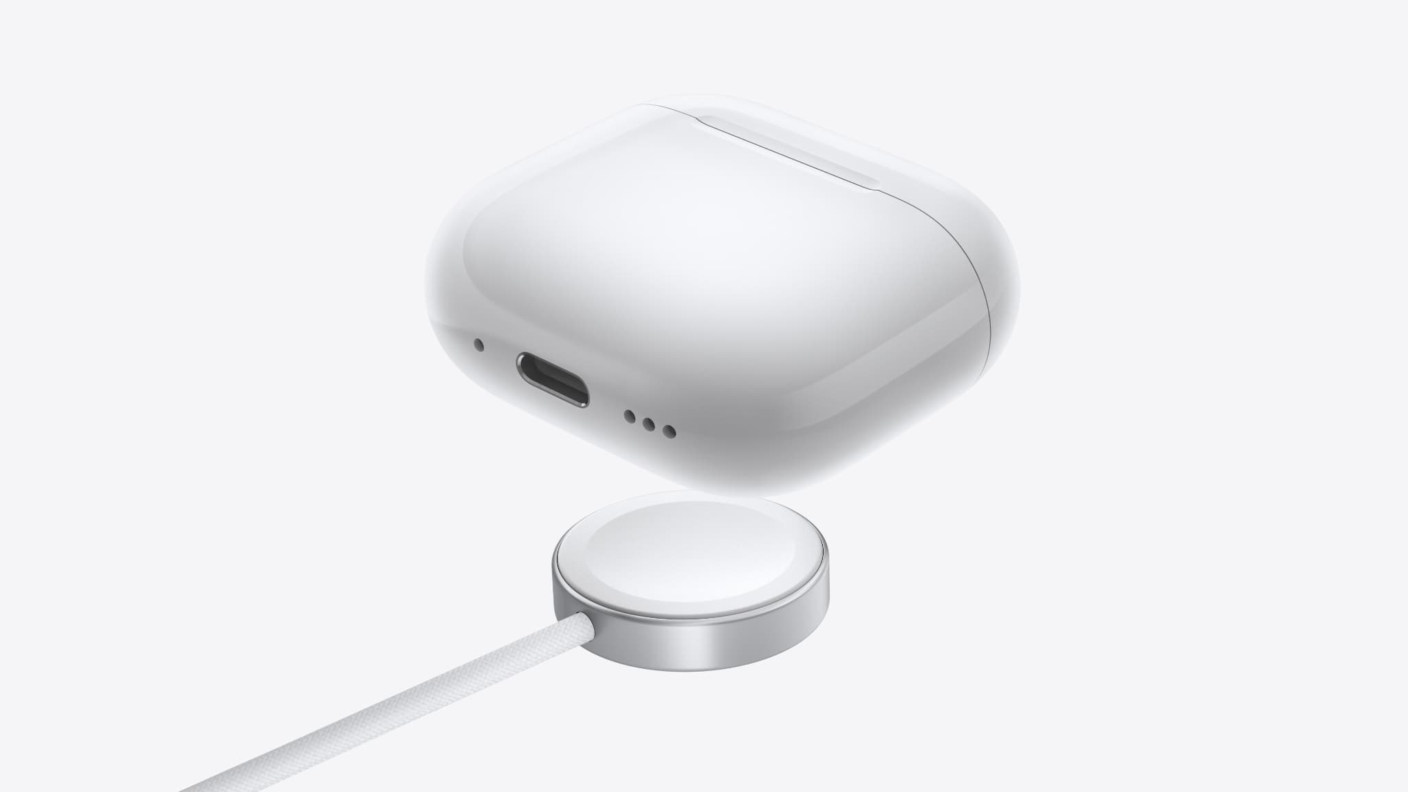 Deux possibilités existent pour recharger ses AirPods 4 avec réduction active du bruit à tout moment Deux possibilités existent pour recharger ses AirPods 4 avec réduction active du bruit à tout moment