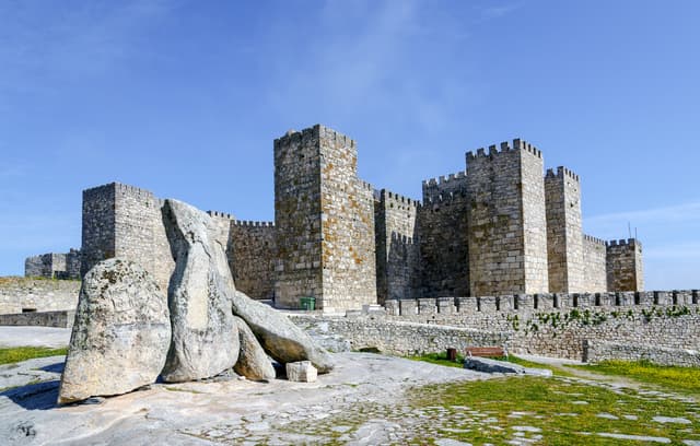 Le château de Trujillo, en Espagne, qui a servi de lieu de tournage à Castral Roc, demeure des Lannister dans Game of Thrones.