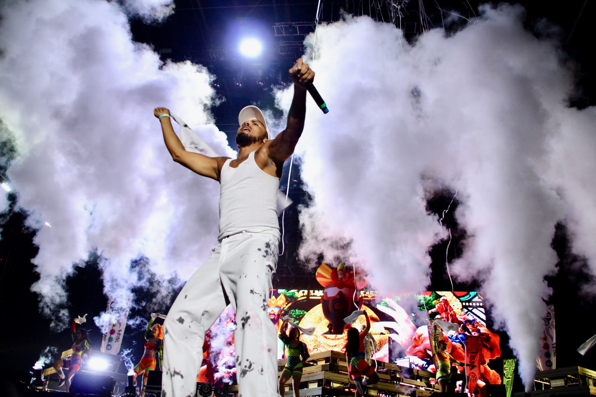 Major Lazer a annoncé la couleur dès la toute première seconde de son set : un son et une mise en scène survoltés ! Major Lazer a annoncé la couleur dès la toute première seconde de son set : un son et une mise en scène survoltés !