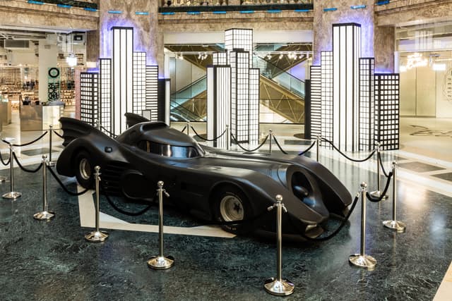 La Batmobile est bien là, mais impossible de l'acheter, sorry.