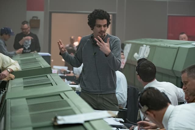 Le réalisateur Damien Chazelle sur le tournage de "First Man".