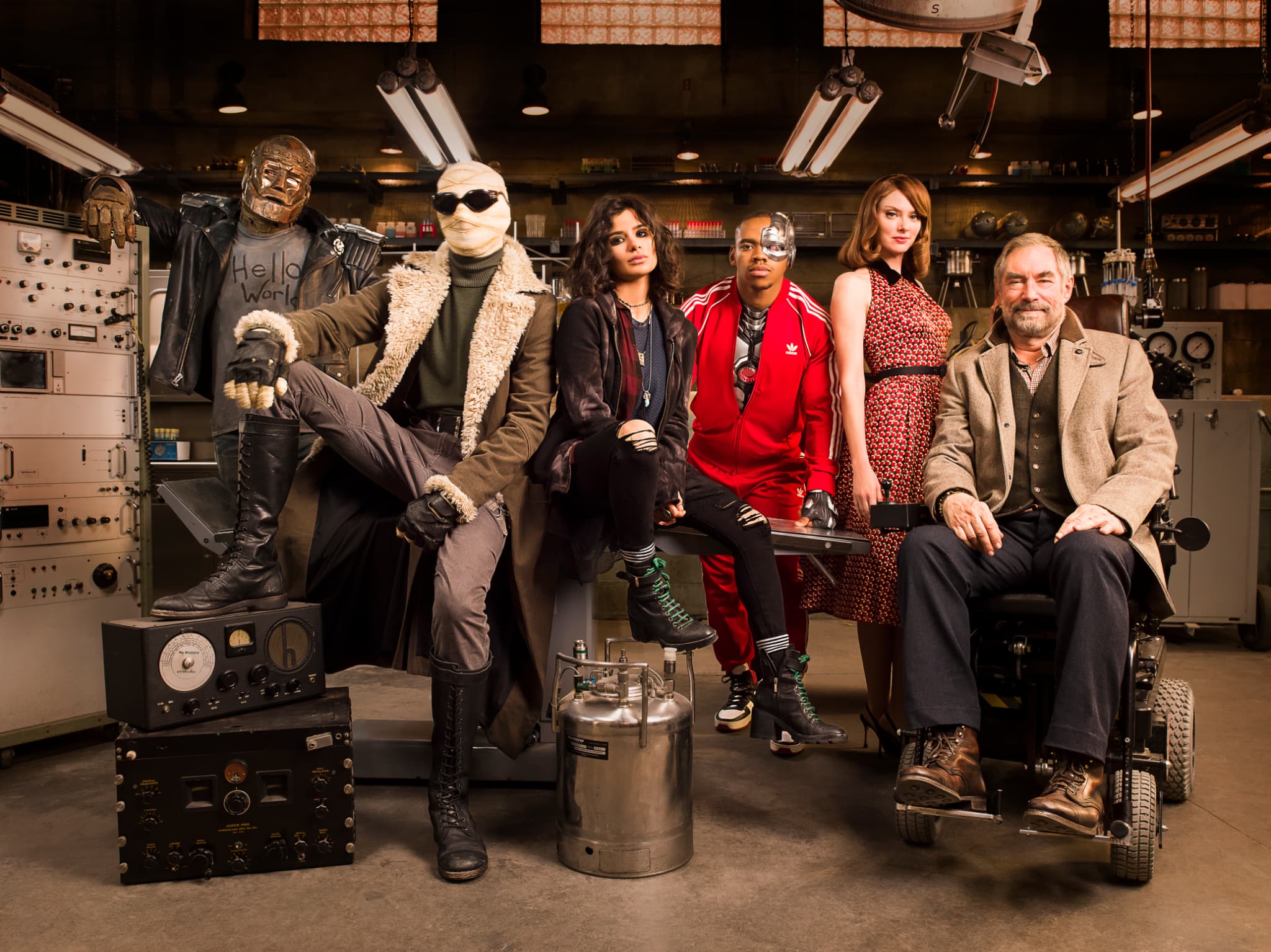 Les super-héros folkloriques de Doom Patrol sur SYFY. Les super-héros folkloriques de Doom Patrol sur SYFY.