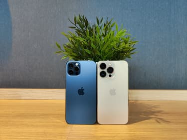 Apple en tête des ventes de smartphones fin 2021