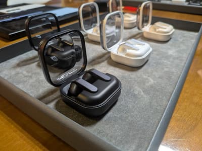 Les Samsung Galaxy Buds4 et Buds4 Pro bénéficient de jusqu’à 50€ de remise chez SFR