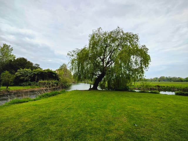 L'ultra grand-angle sera toujours votre meilleur allié pour les scènes et paysages.