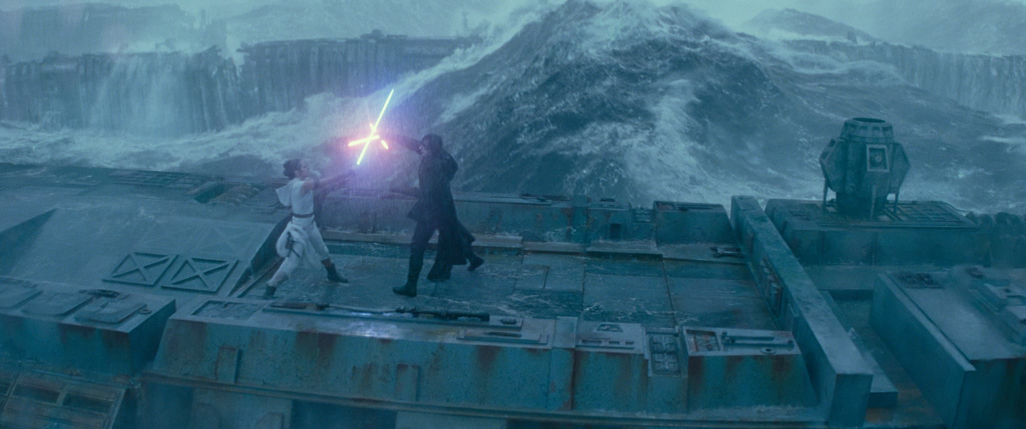 Rey et Kylo Ren : amis ou ennemis ? Rey et Kylo Ren : amis ou ennemis ?
