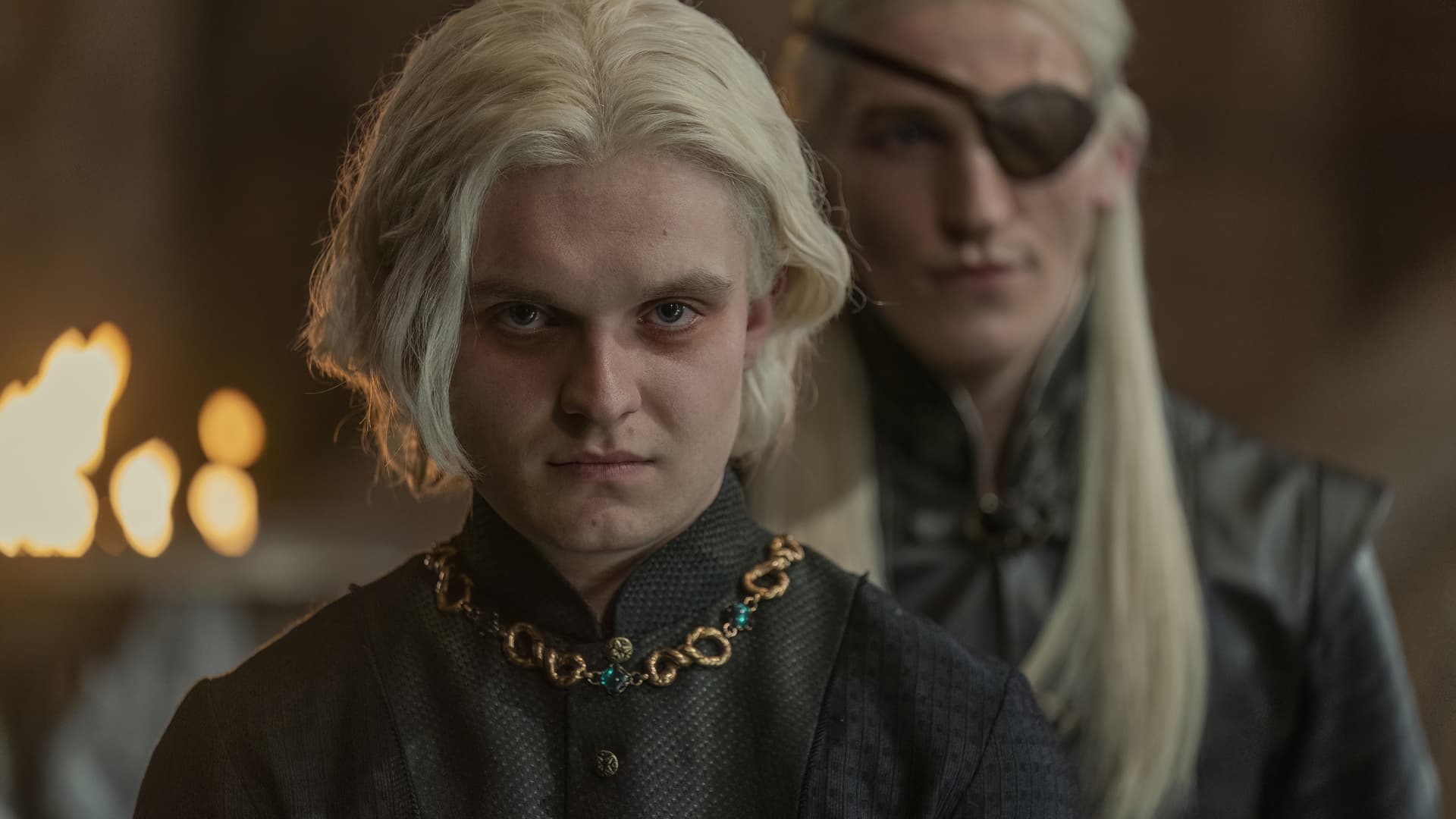 Aegon II et Aegon Targaryen toujours de bonne humeur dans House of the Dragon Aegon II et Aegon Targaryen toujours de bonne humeur dans House of the Dragon