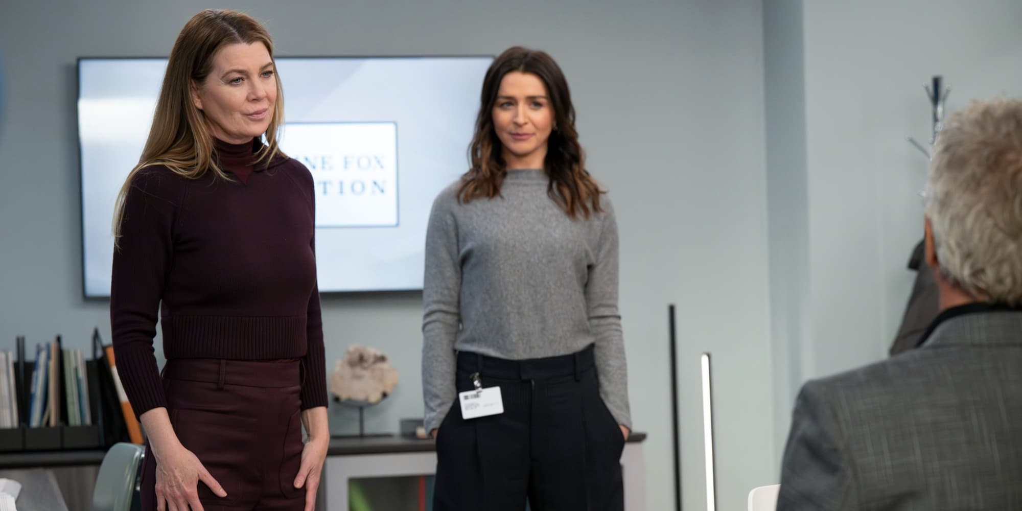 Ellen Pompeo (Meredith Grey) et Caterina Scorsone (Amelia Shepherd) dans la saison 21 de "Grey's Anatomy".
