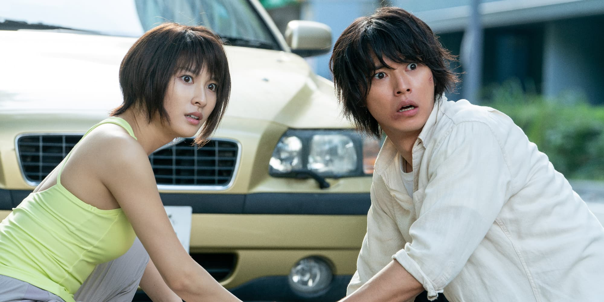 Kento Yamazaki (Arisu) et Tao Tsuchiya (Usagi) dans la saison 2 d'Alice in Borderland.