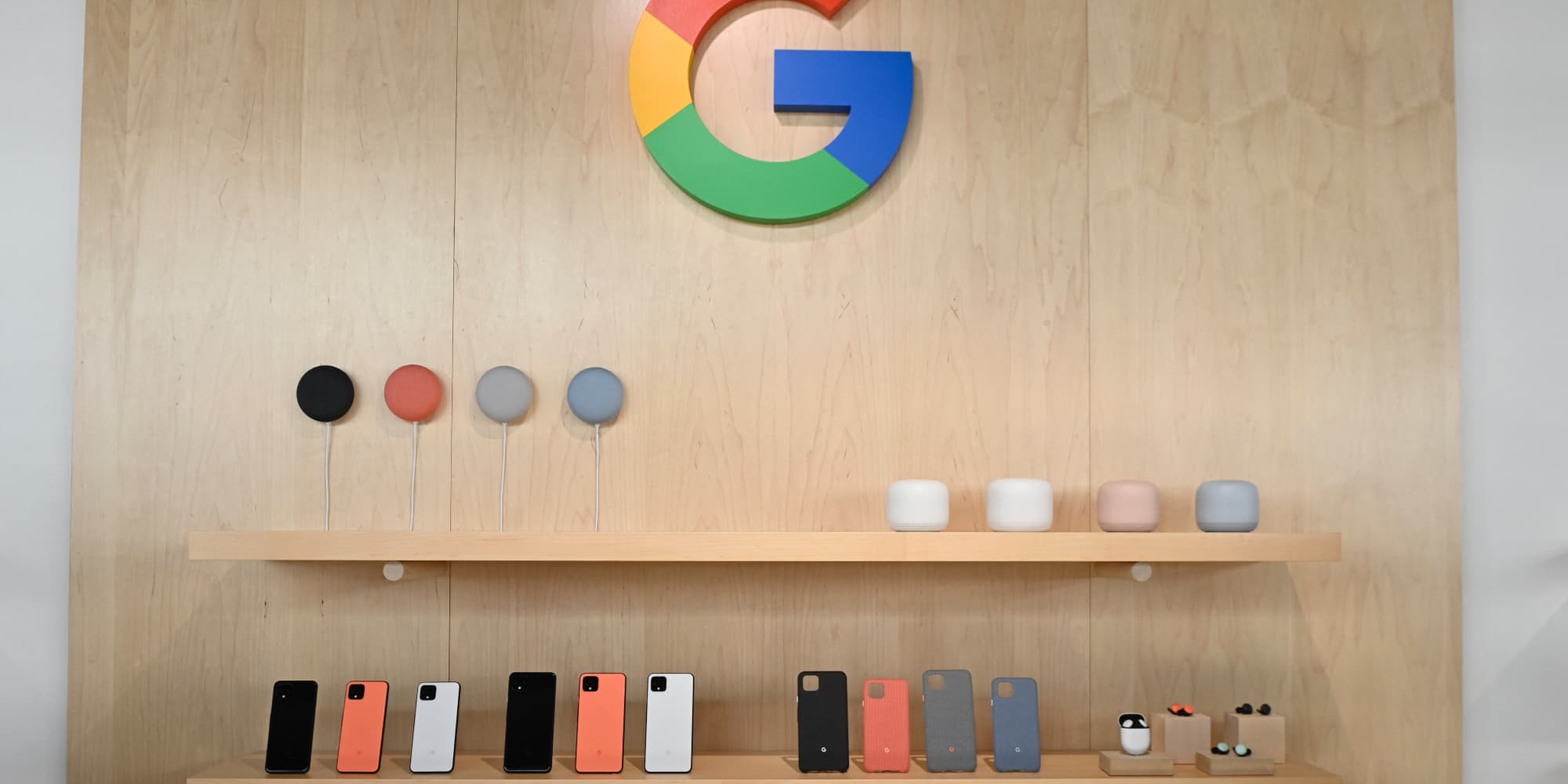 Quand est-ce que le Pixel 5a rejoindra les autres smartphones du rayon Google (ici à New York, le 15 octobre 2019) ?