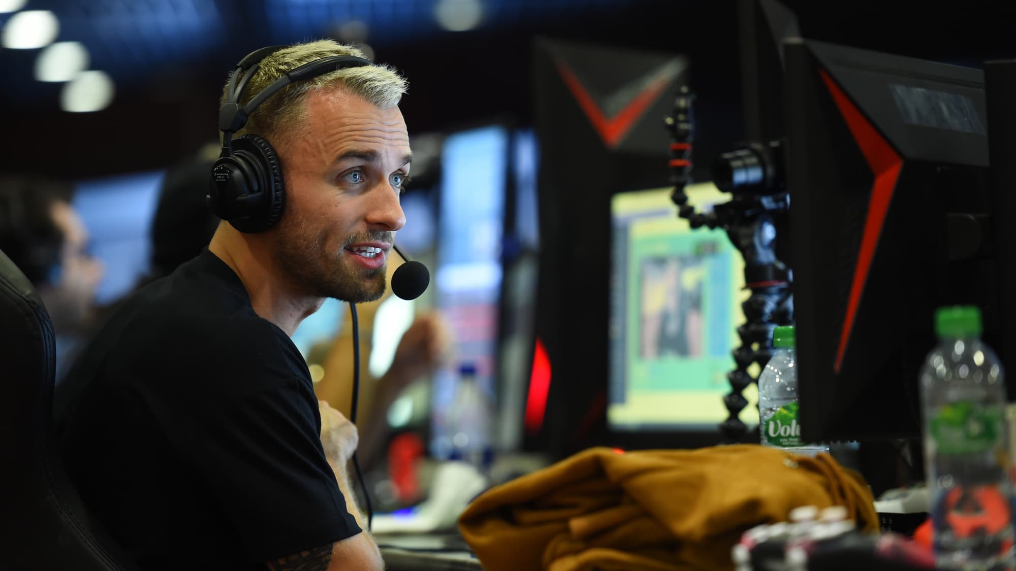 Qui Est Le Plus Gros Youtubeur Du Monde Le YouTubeur Squeezie se lance-t-il vraiment dans la musique ? | SFR ACTUS
