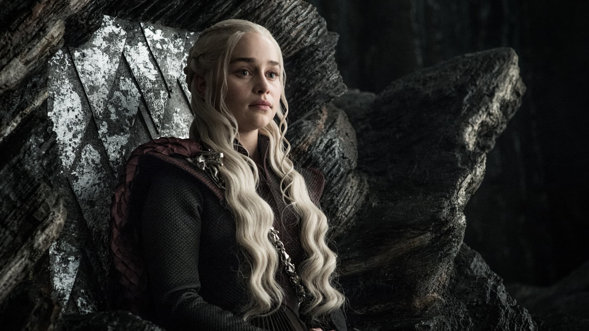 Daenerys Targaryen (Emilia Clarke), dans son château à Peyredragon, dans Game of Thrones.