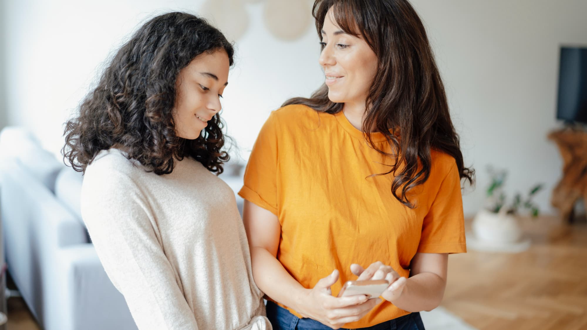 Parents are too connected on their mobile phones according to their children