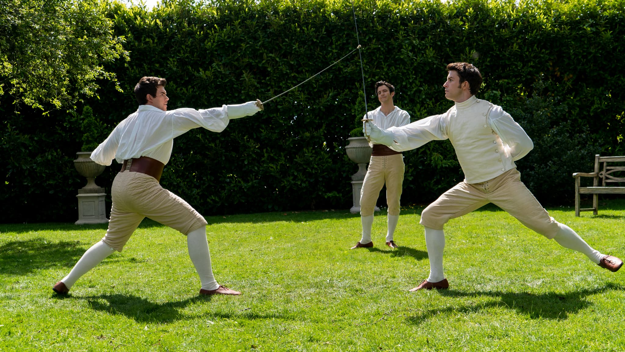 Les frères Bridgerton écrivent leur nom à la pointe de l'épée Les frères Bridgerton écrivent leur nom à la pointe de l'épée