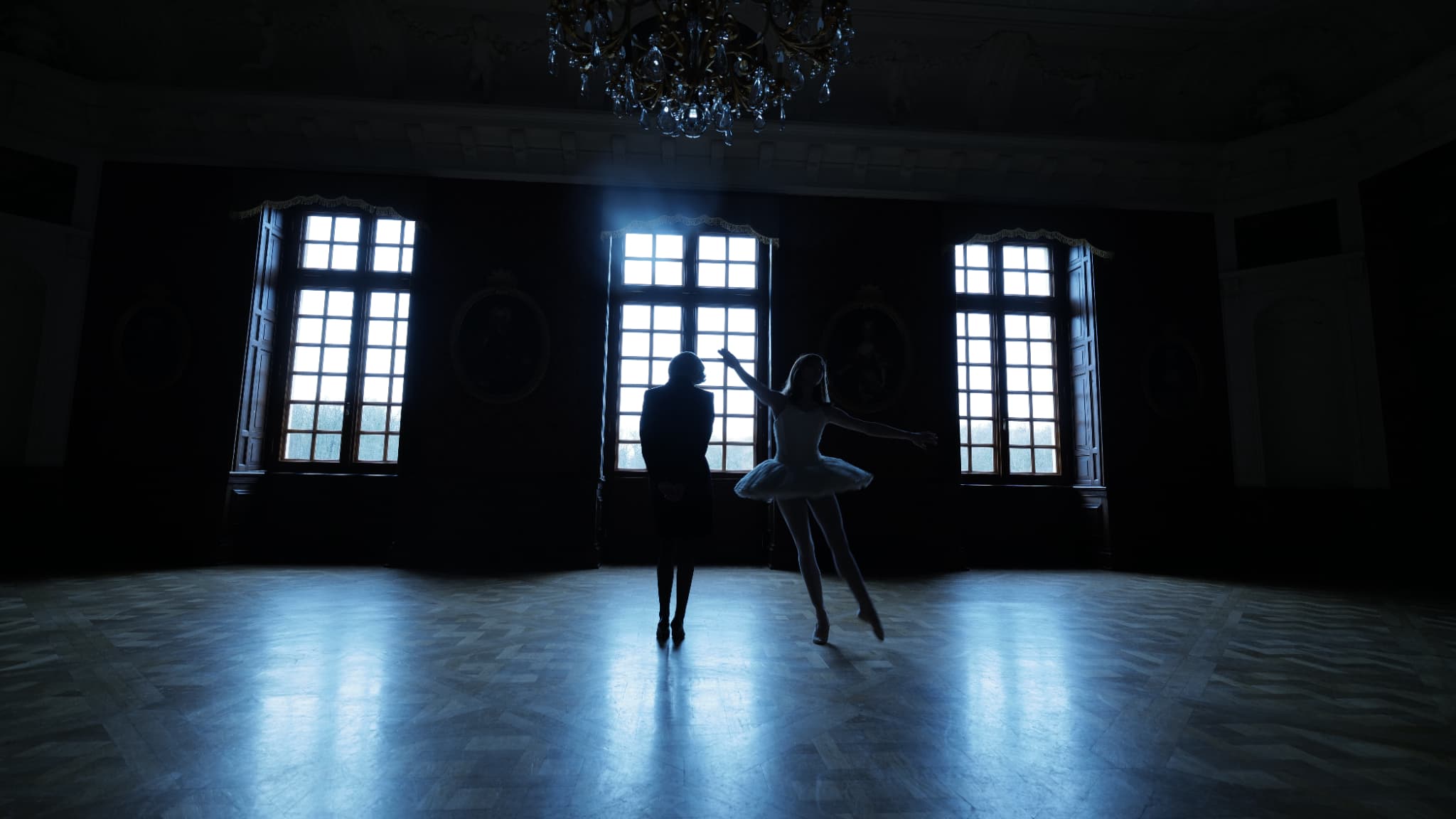 Quand Lady Di prépare son spectacle de danse dans le film Spencer Quand Lady Di prépare son spectacle de danse dans le film Spencer