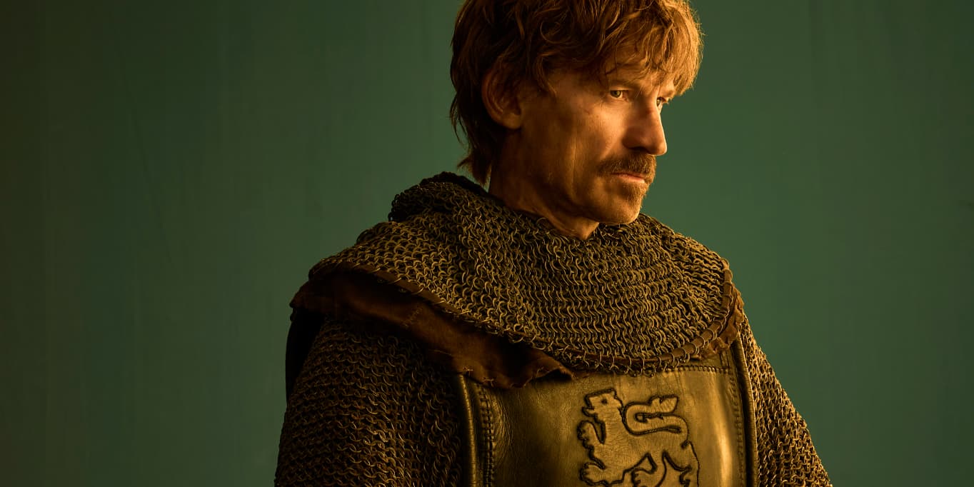Nikolaj Coster-Waldau dans la série "King & Conqueror" à découvrir sur Canal+.