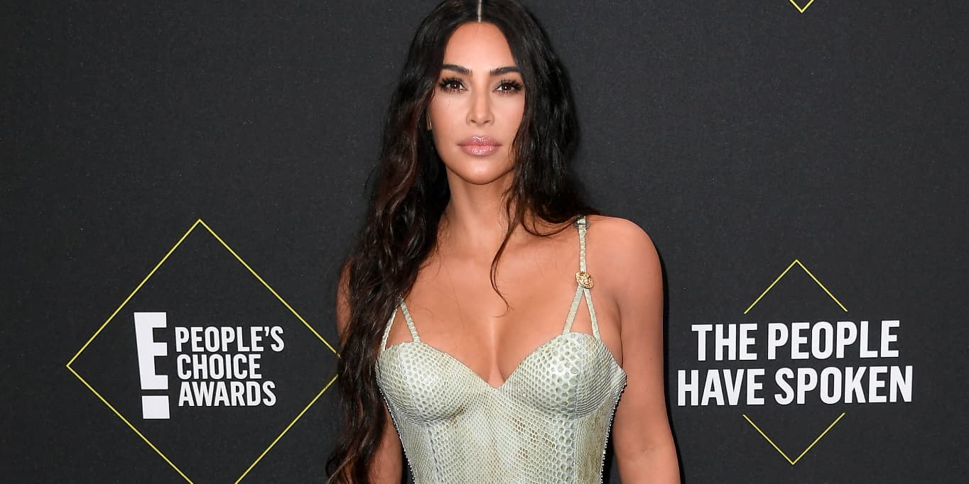 Kim Kardashian aux E! People's Choice Awards le 10 novembre 2019 à Santa Monica, en Californie. 