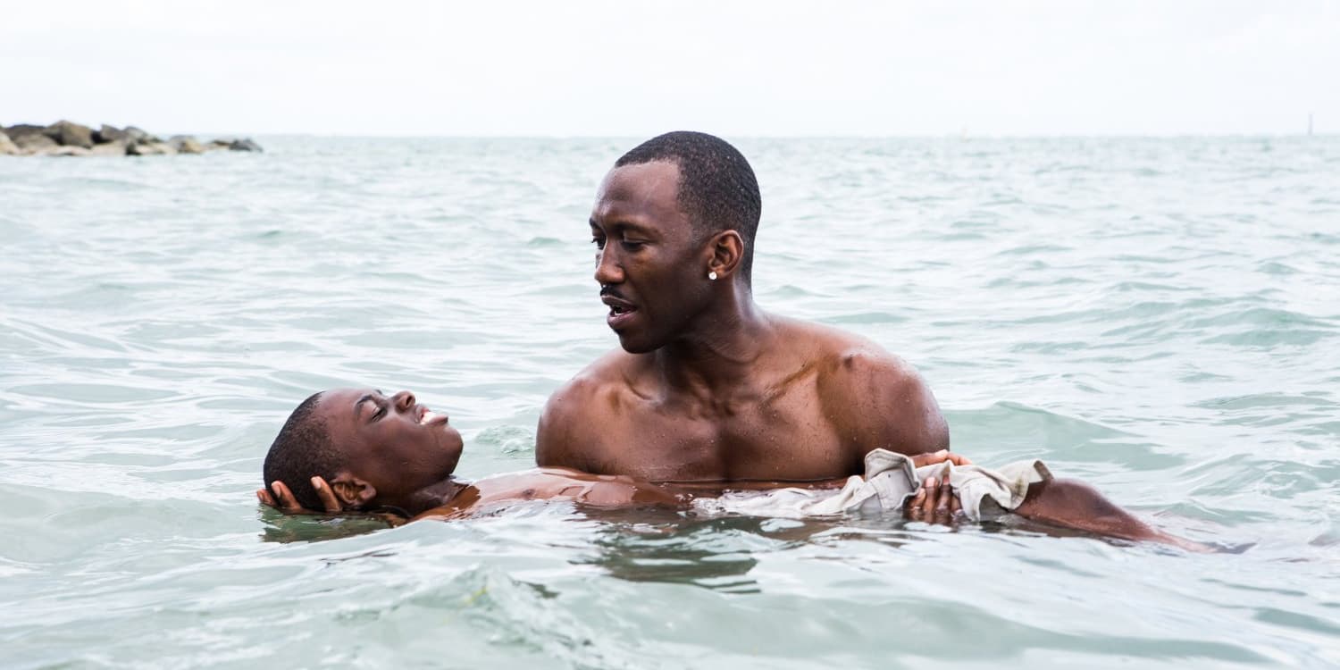 Alex R. Hibbert et Mahershala Ali dans "Moonlight", diffusé sur TCM Cinéma à l'occasion des Oscars 2021.