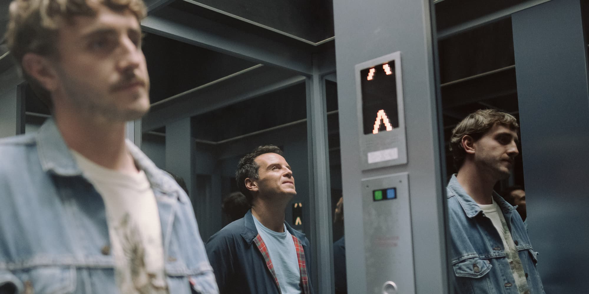 Harry (Paul Mescal) et Adam (Andrew Scott) dans ''Sans jamais nous connaître'', à l'affiche des salles de cinéma depuis ce 14 février 2024.