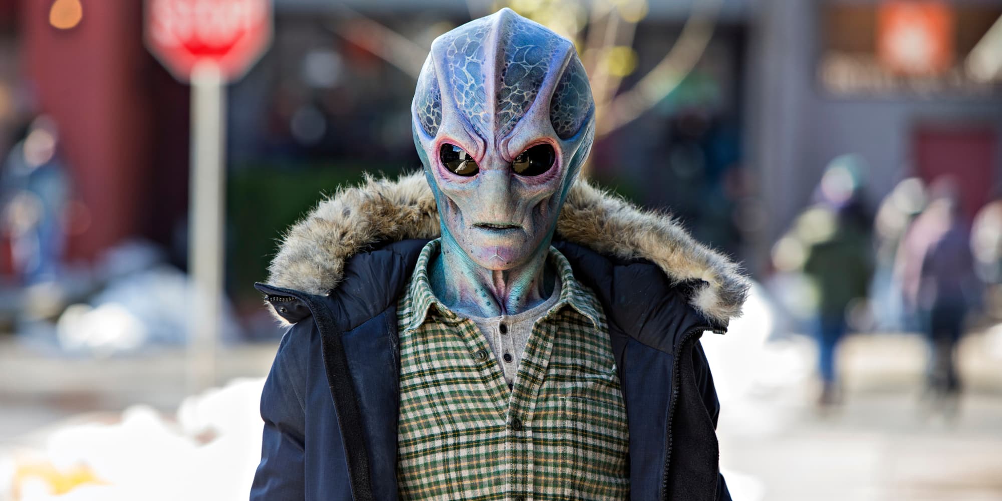 Resident Alien, la nouvelle série délirante se pose sur SYFY à partir du jeudi 25 février