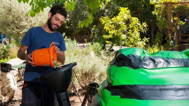 La technologie HomeBiogas permet de transformer les déchets alimentaires en énergie.