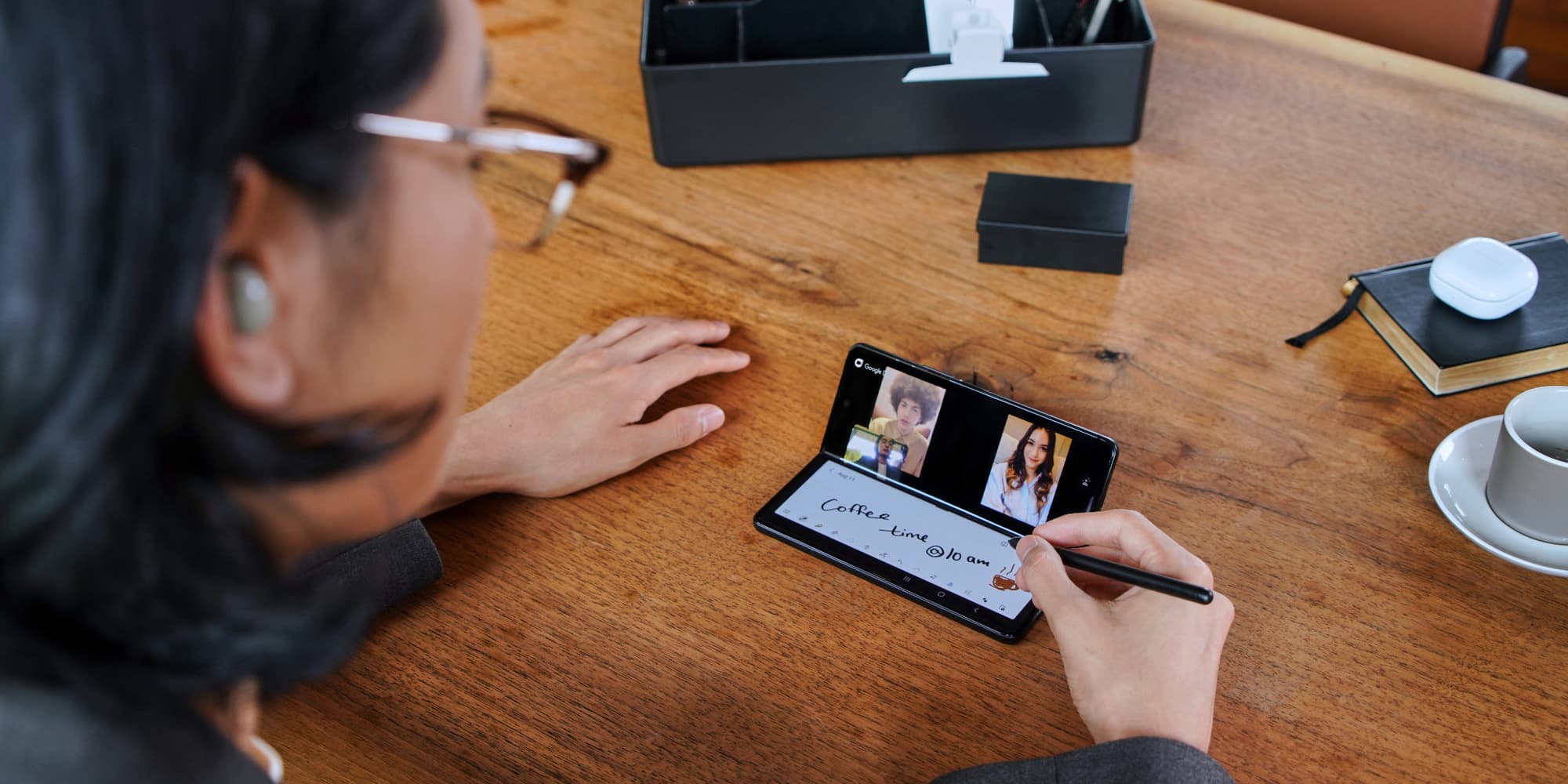 Le Samsung Galaxy Z Fold3 fonctionne sous Android, comme tous les smartphones de la marque