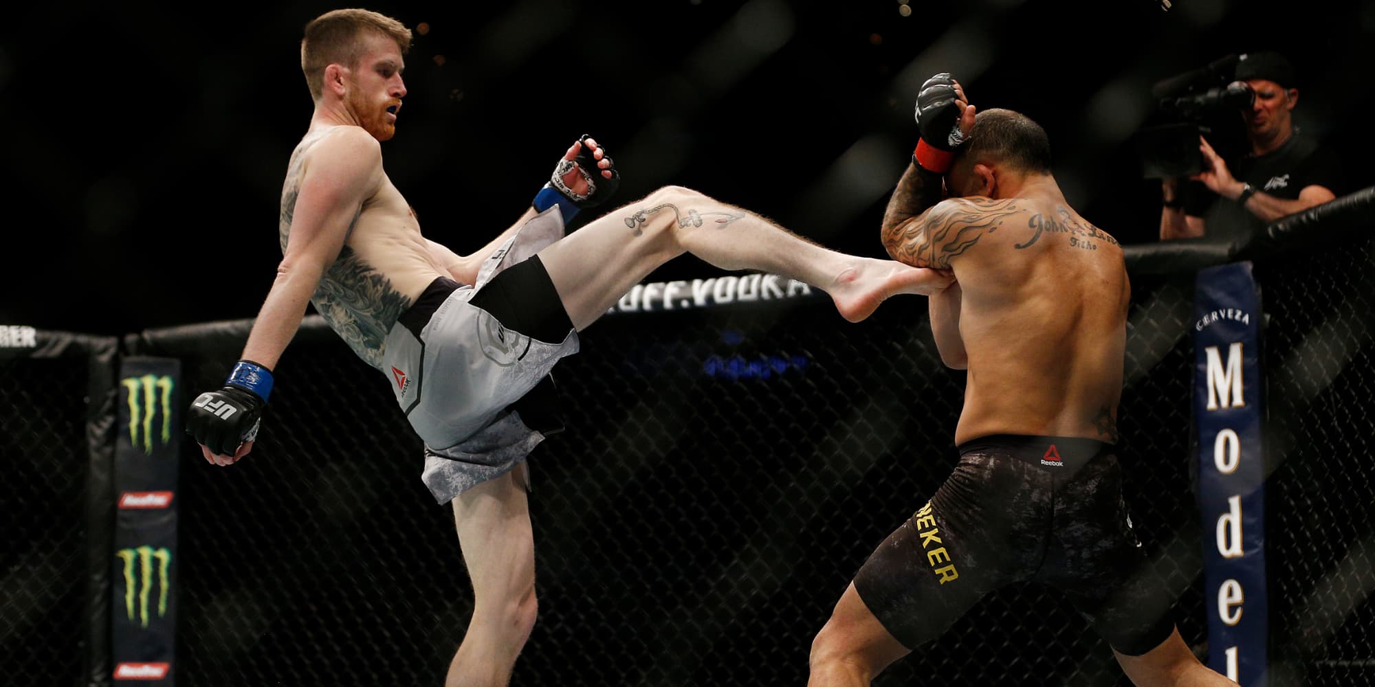 Cory Sandhagen lors de son combat contre John Lineker, le 27 avril 2019 à Sunrise, Floride