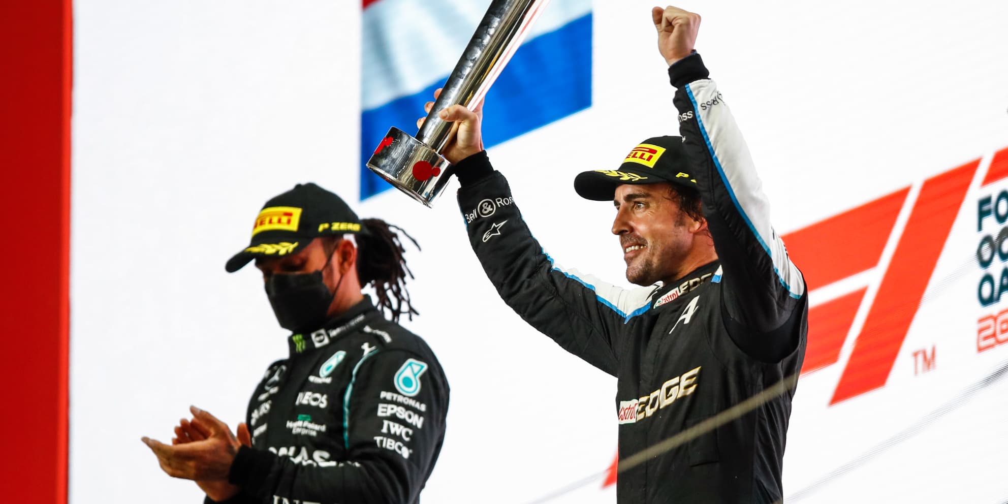Lewis Hamilton et Fernando Alonso au Grand Prix du Qatar, à Doha, le 21 novembre 2021. 