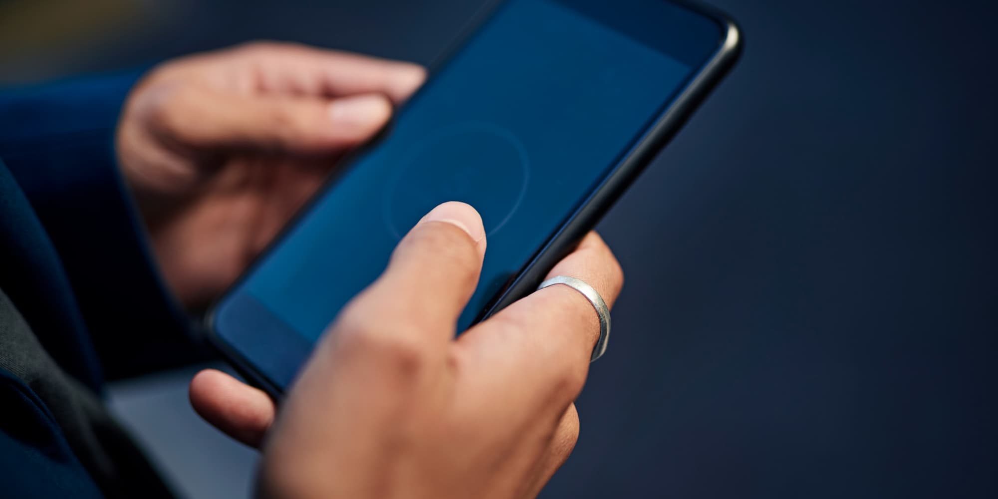 Les bagues connectées sont en passe de devenir les nouveaux accessoires high-tech à la mode...