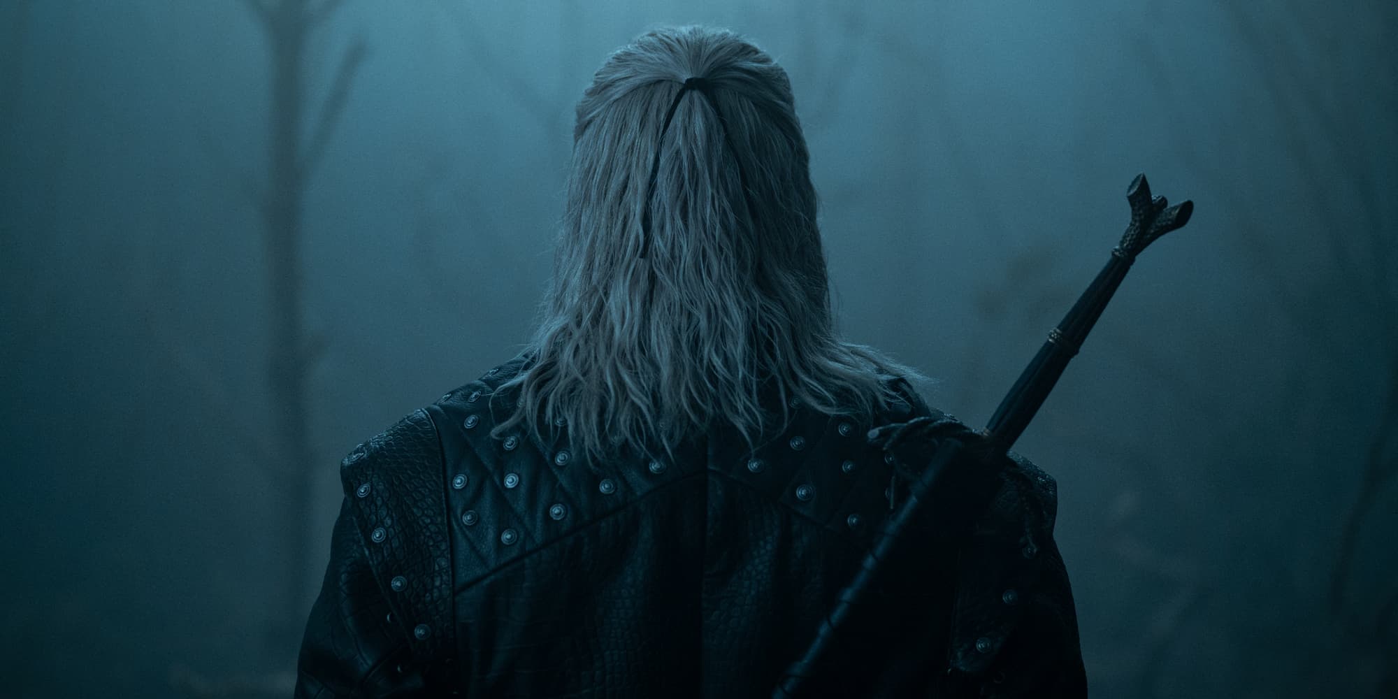 Liam Hemsworth se glisse à son tour dans la peau de Geralt de Riv, pour la saison 4 de "The Witcher".