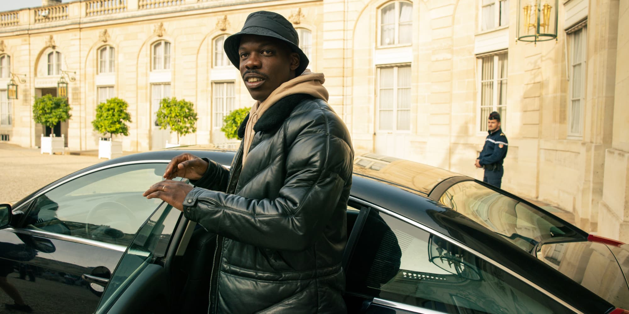 Le président Stéphane Blé (Jean-Pascal Zadi) fera-t-il son retour dans une saison 3 d'"En Place" sur Netflix ? 