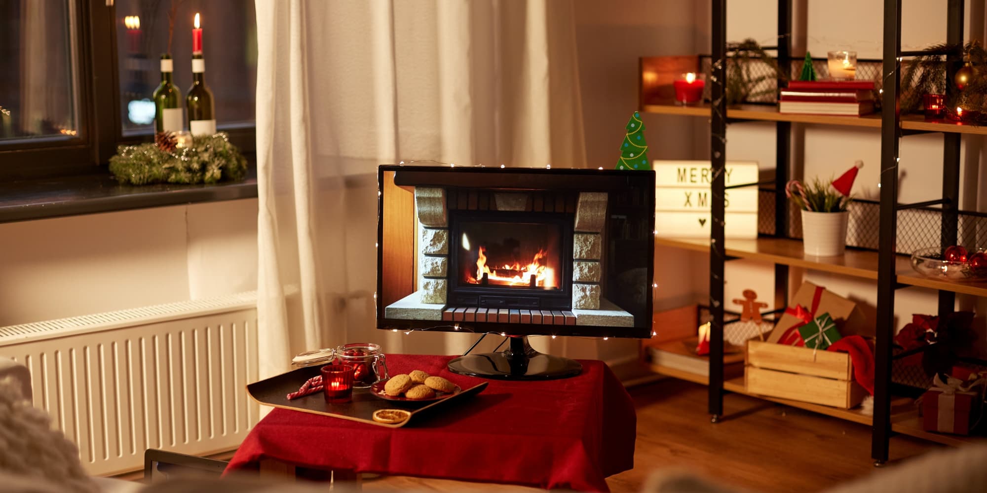 Profitez d'un feu de cheminée sans cheminée grâce aux plateformes de streaming.