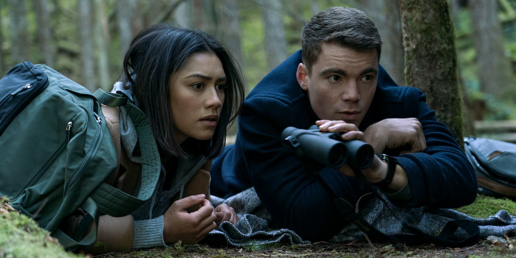 Découvrez la saison 1 de The Night Agent avec Luciane Buchanan (Rose Larkin) et Gabriel Basso (Peter Sutherland)